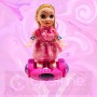 MUÑEQUITA EN SCOOTER