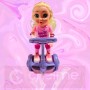 MUÑEQUITA EN PATIN